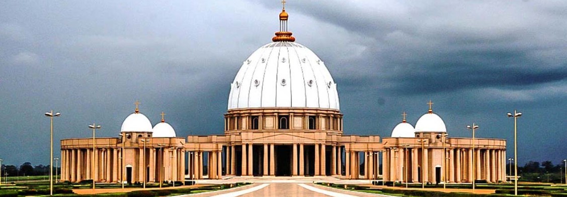 The Basilica of Our Lady of Peace (Basilique Notre-Dame de la Paix) in Yamoussoukro, Ivory Coast, is the world's largest Christian church, holding 18,000 worshippers and covering 30,000.