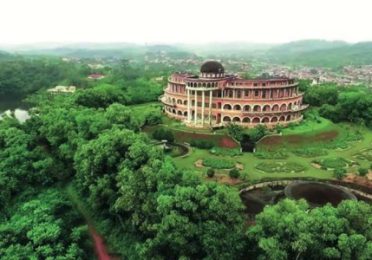 Palais de la Monin Bia at Adiake